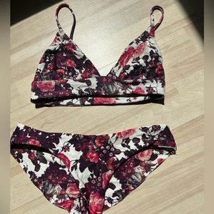 Floral boys and arrows suit